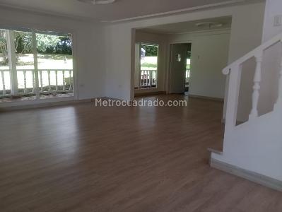 Casa de 3 alcobas en arriendo en Floresta De La Sabana, Bogotá, 430 m² · foto 3 de 20