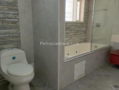 Casa de 3 alcobas en arriendo en Floresta De La Sabana, Bogotá, 430 m² · foto 8 de 20