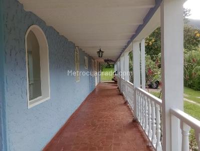 Casa de 3 alcobas en arriendo en Floresta De La Sabana, Bogotá, 430 m² · foto 18 de 20