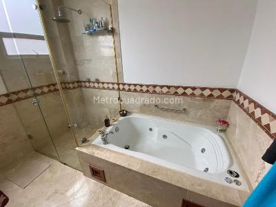 Casa de 5 alcobas en venta en Chia, Chía, 415 m² · foto 9 de 14