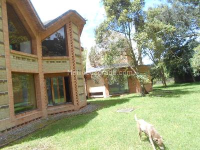 Casa de 4 alcobas en venta en Sin Barrio, Chía, 580 m² · foto 4 de 20