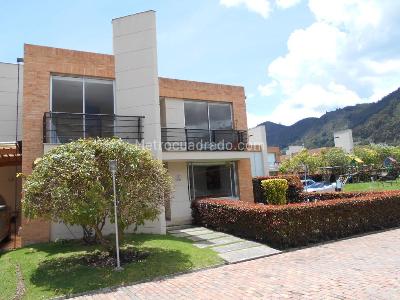 Casa de 3 alcobas en venta en Chia, Chía, 254 m² · foto 16 de 17