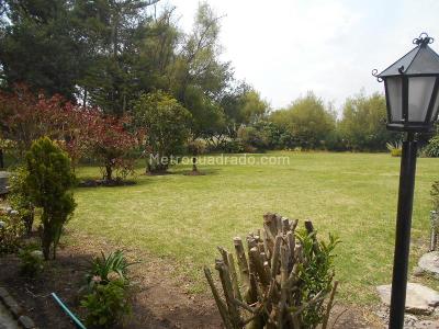 Casa en venta en Sin Barrio, Chía · foto 2 de 13