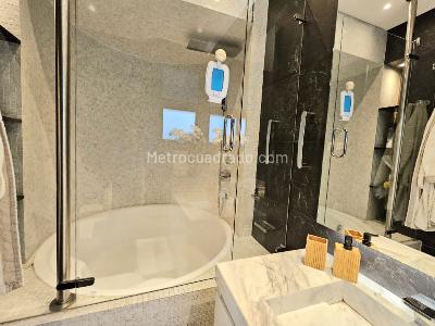 Apartamento de 5 alcobas en venta en Chico Navarra, Bogotá, 450 m² · foto 4 de 20
