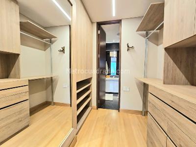 Apartamento de 5 alcobas en venta en Chico Navarra, Bogotá, 450 m² · foto 8 de 20