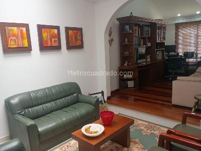 Casa de 4 alcobas en venta en Niza Norte, Bogotá, 291 m² · foto 8 de 20