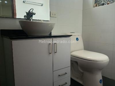 Casa de 4 alcobas en venta en Niza Norte, Bogotá, 291 m² · foto 12 de 20