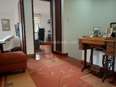 Casa de 4 alcobas en venta en Niza Norte, Bogotá, 291 m² · foto 16 de 20