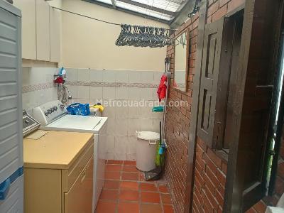 Casa de 4 alcobas en venta en Niza Norte, Bogotá, 291 m² · foto 19 de 20