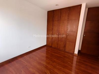 Apartamento de 3 alcobas en venta en Colina Campestre, Bogotá, 90 m² · foto 8 de 17