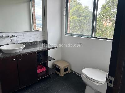 Apartamento de 4 alcobas en venta en Los Rosales, Bogotá, 555 m² · foto 14 de 20