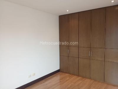 Apartamento de 2 alcobas en arriendo en Santa Barbara, Bogotá, 119 m² · foto 15 de 20