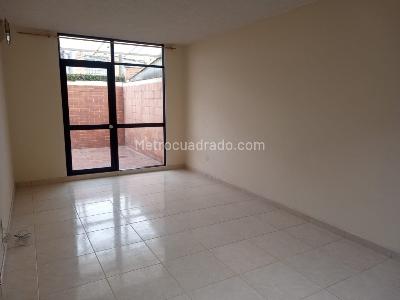 Casa de 2 alcobas en arriendo en Chia, Chía, 100 m² · foto 2 de 20