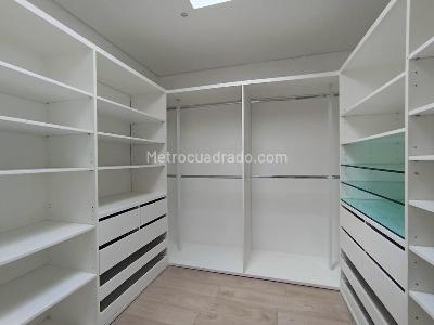 Casa de 3 alcobas en venta en La Pradera, La Calera, 298 m² · foto 9 de 20