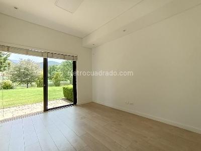 Casa de 3 alcobas en venta en La Pradera, La Calera, 298 m² · foto 11 de 20