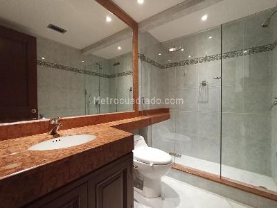 Apartamento de 4 alcobas en venta en Chico Cabrera, Bogotá, 395 m² · foto 15 de 20