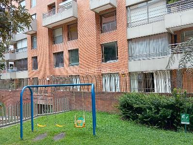 Apartamento de 4 alcobas en venta en Chico Cabrera, Bogotá, 395 m² · foto 19 de 20