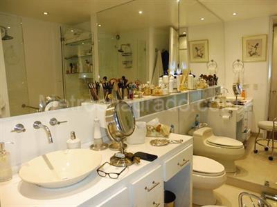 Apartamento de 2 alcobas en venta en Los Rosales, Bogotá, 208 m² · foto 10 de 20