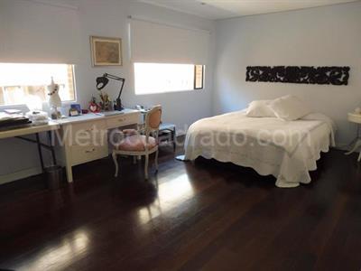 Apartamento de 2 alcobas en venta en Los Rosales, Bogotá, 208 m² · foto 12 de 20