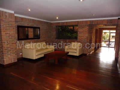 Apartamento de 2 alcobas en venta en Los Rosales, Bogotá, 208 m² · foto 18 de 20