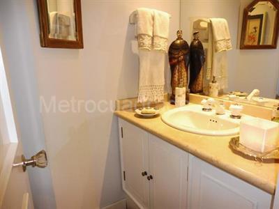 Apartamento de 2 alcobas en venta en Los Rosales, Bogotá, 208 m² · foto 8 de 20