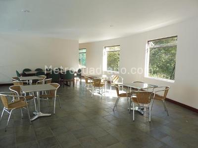 Apartamento de 4 alcobas en venta en Santa Barbara Alta, Bogotá, 358 m² · foto 19 de 20