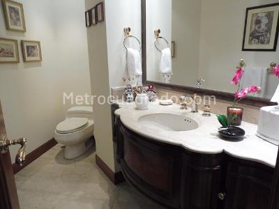 Apartamento de 4 alcobas en venta en Santa Barbara Alta, Bogotá, 358 m² · foto 8 de 20