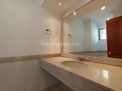 Apartamento de 4 alcobas en venta en La Cabrera, Bogotá, 325 m² · foto 7 de 20