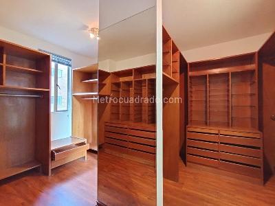 Apartamento de 4 alcobas en venta en La Cabrera, Bogotá, 325 m² · foto 12 de 20