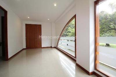 Apartamento de 4 alcobas en venta en Chico Reservado, Bogotá, 300 m² · foto 19 de 20