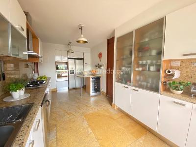 Apartamento de 3 alcobas en venta en Bosque De Pinos I, Bogotá, 224 m² · foto 8 de 20