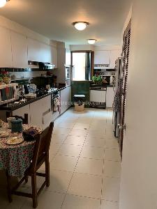 Apartamento en venta en Los Rosales, Bogotá · foto 9 de 18
