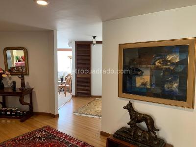 Apartamento en venta en Los Rosales, Bogotá · foto 5 de 18