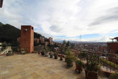 Apartamento en venta en Chicó Alto, Bogotá · foto 2 de 20