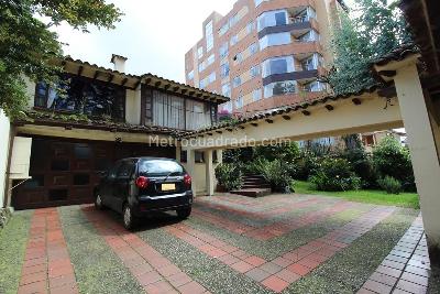 Casa de 5 alcobas en venta en Cerros De Sotileza, Bogotá, 408 m² · foto 16 de 20