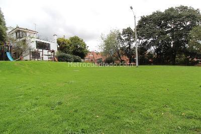 Casa de 5 alcobas en venta en Cerros De Sotileza, Bogotá, 408 m² · foto 19 de 20