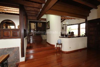 Casa de 5 alcobas en venta en Cerros De Sotileza, Bogotá, 408 m² · foto 8 de 20