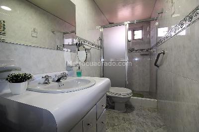 Apartamento de 3 alcobas en venta en Chicó Iii, Bogotá, 145 m² · foto 11 de 16