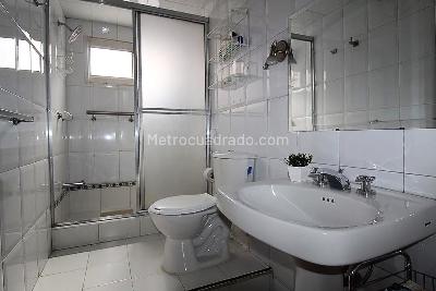 Apartamento de 3 alcobas en venta en Chicó Iii, Bogotá, 145 m² · foto 15 de 16