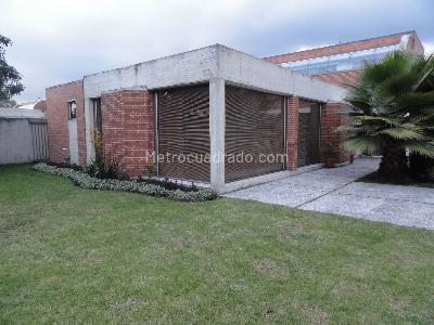 Casa de 3 alcobas en venta en San Simón, Bogotá, 300 m² · foto 16 de 20