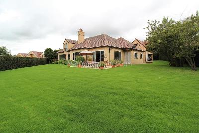 Casa de 5 alcobas en venta en Santa Ana De Chía 1, Chía, 462 m² · foto 1 de 20