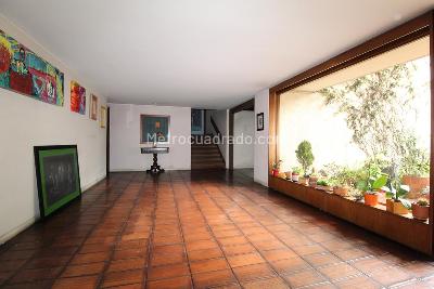 Casa de 5 alcobas en venta en Los Rosales, Bogotá, 650 m² · foto 10 de 20