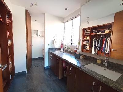 Apartamento de 3 alcobas en venta en San Patricio, Bogotá, 184 m² · foto 12 de 20