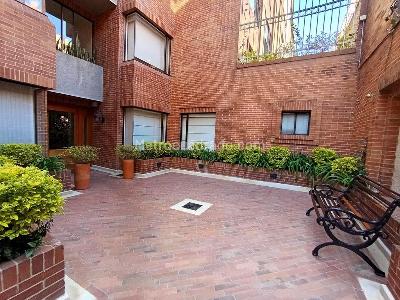 Apartamento de 3 alcobas en venta en San Patricio, Bogotá, 184 m² · foto 17 de 20