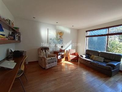 Apartamento de 3 alcobas en venta en San Patricio, Bogotá, 184 m² · foto 3 de 20