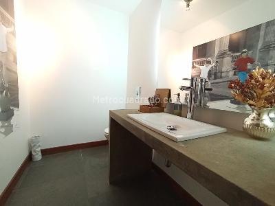 Apartamento de 3 alcobas en venta en San Patricio, Bogotá, 184 m² · foto 9 de 20