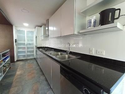 Apartamento de 2 alcobas en venta en Los Rosales, Bogotá, 190 m² · foto 12 de 20