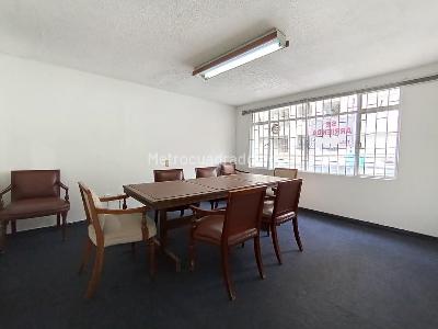 Casa de 5 alcobas en venta en Santa Barbara, Bogotá, 270 m² · foto 3 de 16