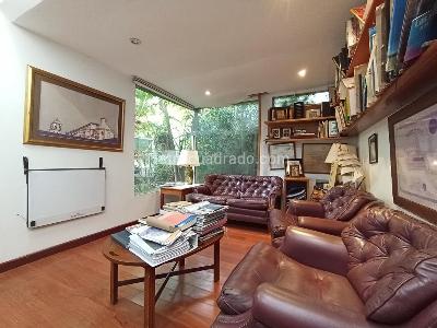 Casa de 5 alcobas en venta en Santa Barbara, Bogotá, 270 m² · foto 4 de 16