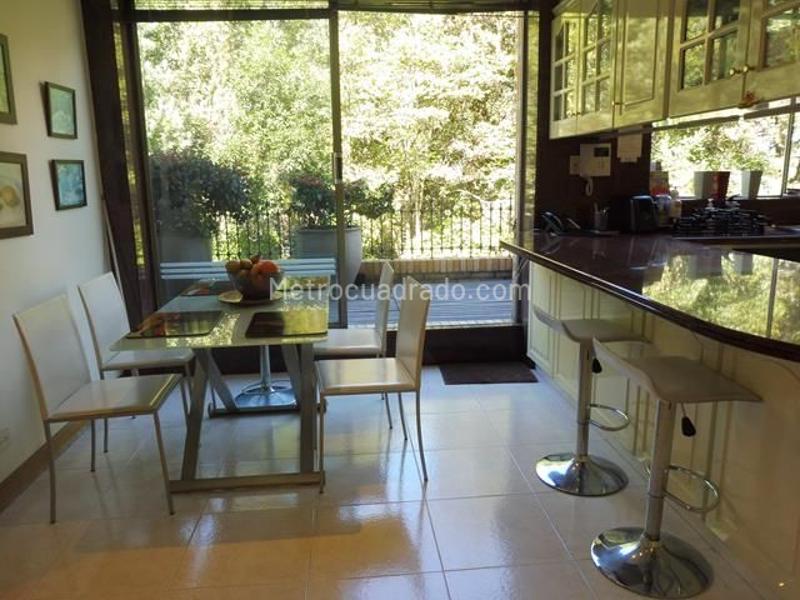 Apartamento en Arriendo, SANTA BARBARA ALTA, Bogotá D.C. - Więcej